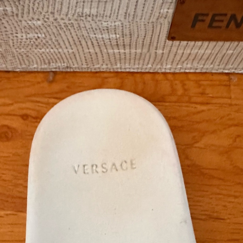 Versace Medusa Head Slides Sandals White - Picture 2 of 7